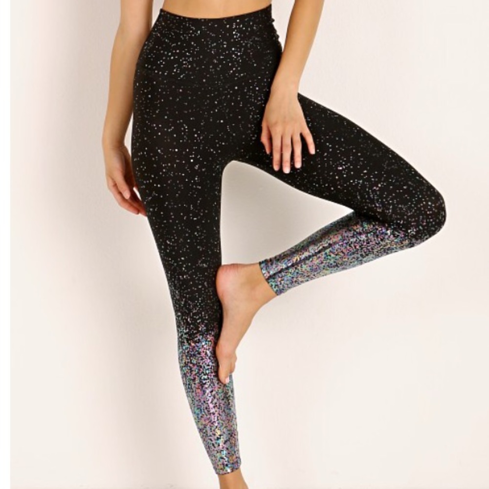 Beyond Yoga Leggings Size Medium